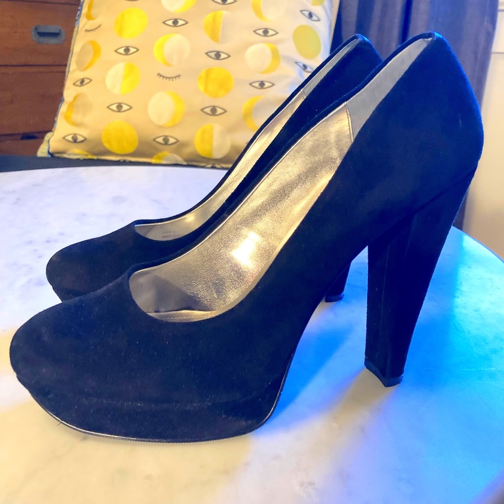 Calvin Klein Suede Pumps Size 9